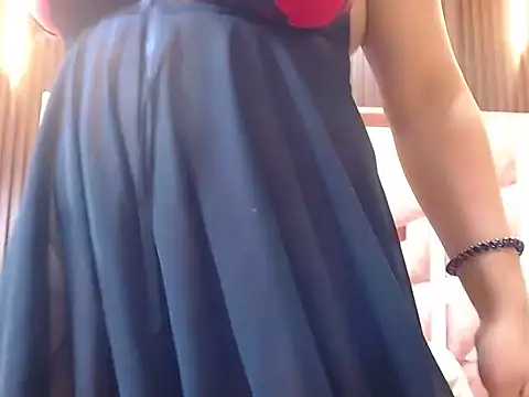 Snapshot of stephanieross202cl chatting on 12/14/25, 04:18 stephanieross202cl online show from 12/14/25, 04:18