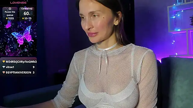 Snapshot of Beatrice_Brice chatting on 02/10/25, 01:55 Beatrice Brice online show from 02/10/25, 01:55