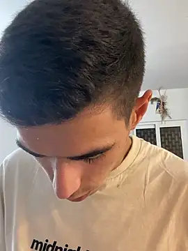 Snapshot of RicarBer chatting on 02/16/26, 07:10 RicarBer online show from 02/16/26, 07:10