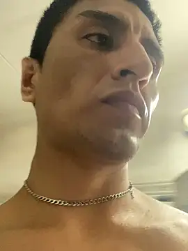 xzyohan online show from 12/08/24, 12:18