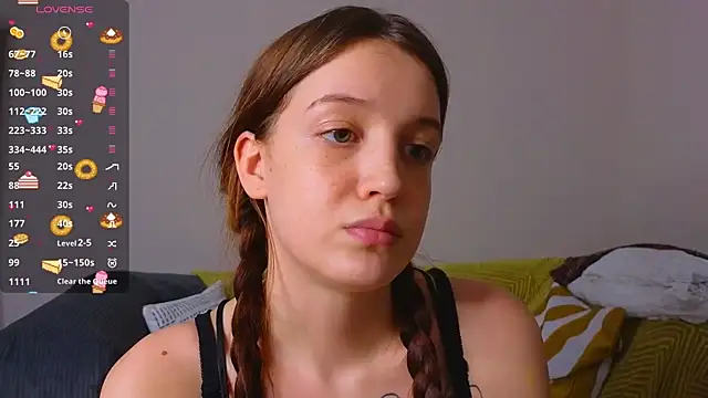 Snapshot of Sweet_Evva chatting on 02/22/26, 07:23 Sweet Evva online show from 02/22/26, 07:23