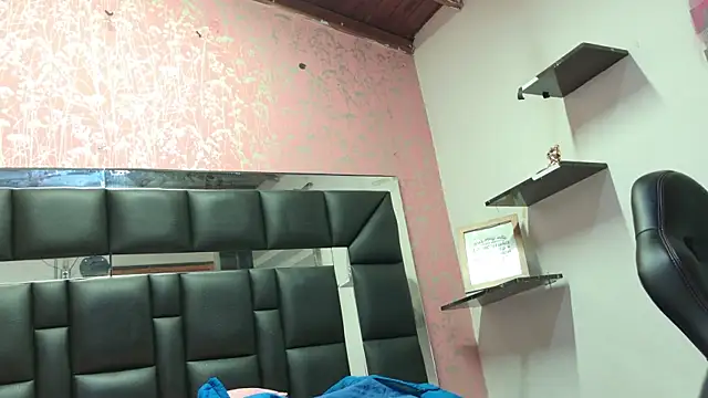 Sofia martiin online show from 10/02/25, 03:02