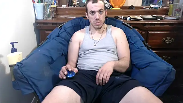 Snapshot of ScubaStevex chatting on 02/11/25, 02:02 ScubaStevex online show from 02/11/25, 02:02