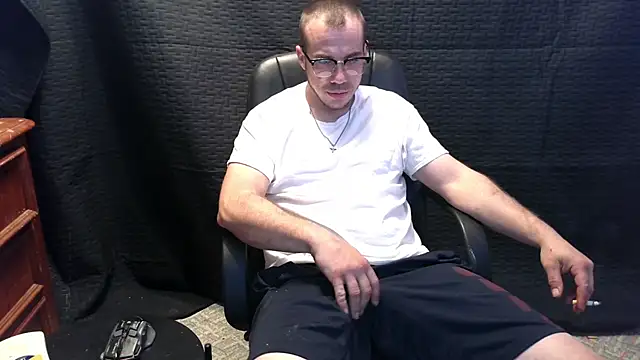 ScubaStevex online show from 11/24/25, 06:51