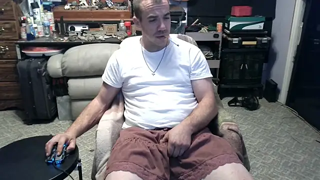 ScubaStevex online show from 11/27/25, 07:49