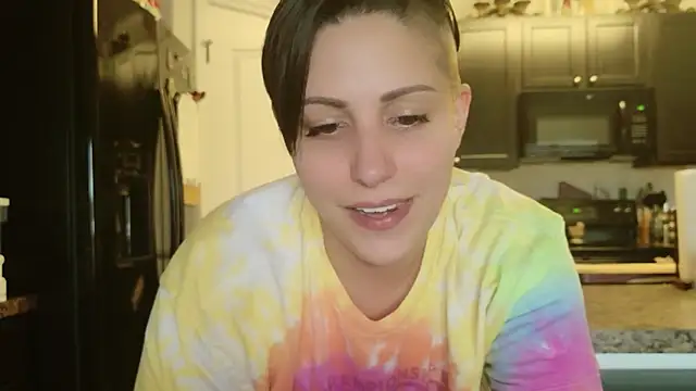 IsabelleRaven online show from 04/28/26, 08:25