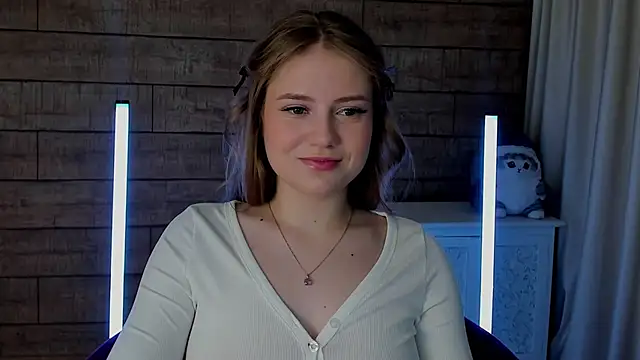 SelinSwarovski online show from 03/20/25, 04:20