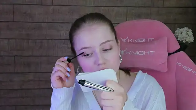 SelinSwarovski online show from 09/15/25, 05:35