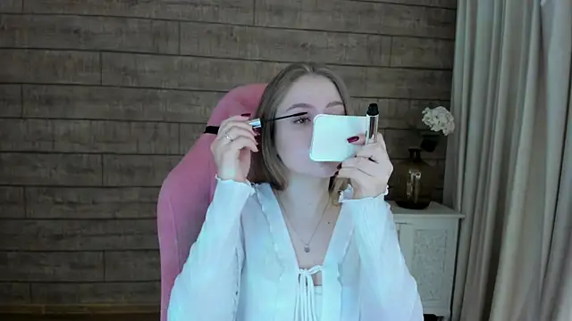 SelinSwarovski online show from 10/06/25, 04:15