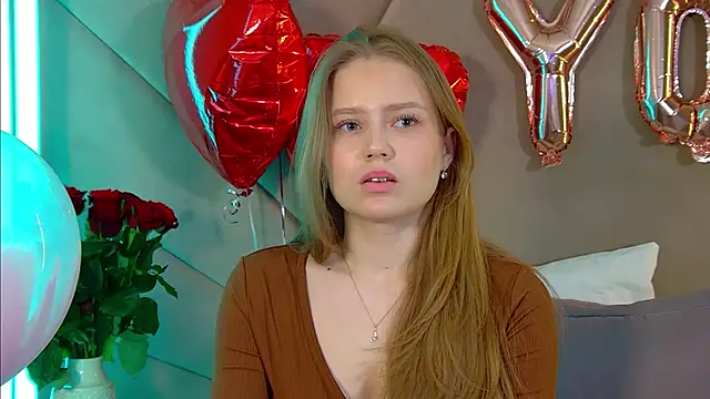 SelinSwarovski online show from 02/16/26, 04:41