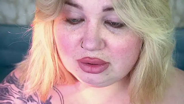 ZaraReignn online show from 04/05/26, 08:28