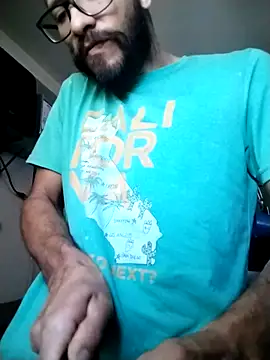 Snapshot of hairyserious chatting on 12/10/24, 01:55 hairyserious online show from 12/10/24, 01:55