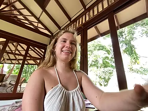 fluffy bunnyxxx online show from 02/10/25, 04:41