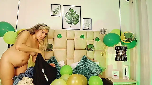 Snapshot of AdharaSmithh chatting on 03/17/25, 03:14 AdharaSmithh online show from 03/17/25, 03:14