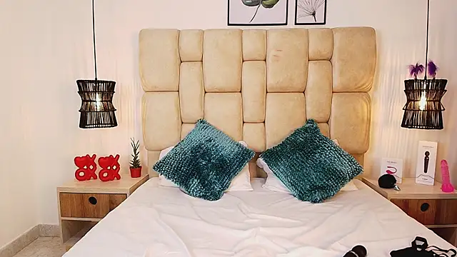 Snapshot of AdharaSmithh chatting on 03/20/25, 11:56 AdharaSmithh online show from 03/20/25, 11:56