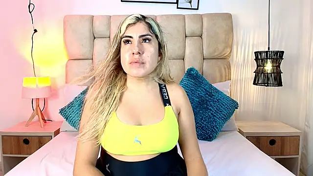 Snapshot of AdharaSmithh chatting on 11/10/25, 07:13 AdharaSmithh online show from 11/10/25, 07:13