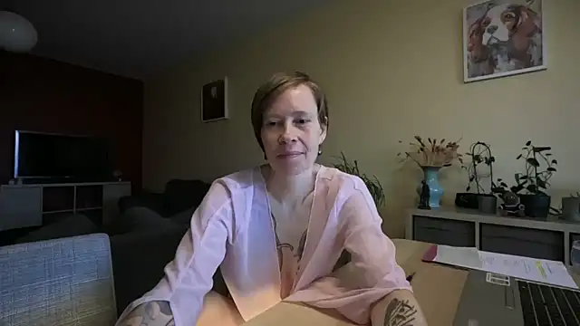 Snapshot of SexyExclusiveflower chatting on 10/17/25, 07:00 SexyExclusiveflower online show from 10/17/25, 07:00