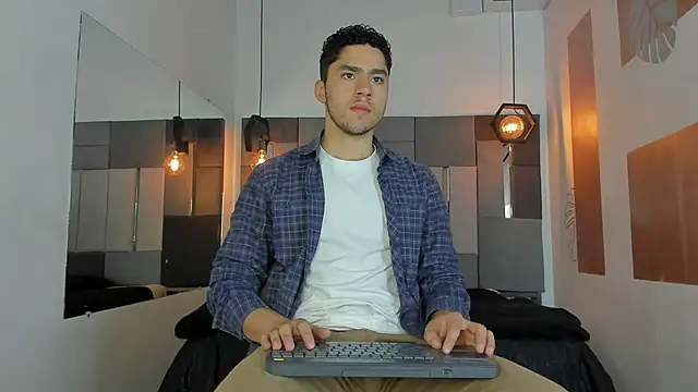 LiamNovak online show from 02/11/26, 12:54