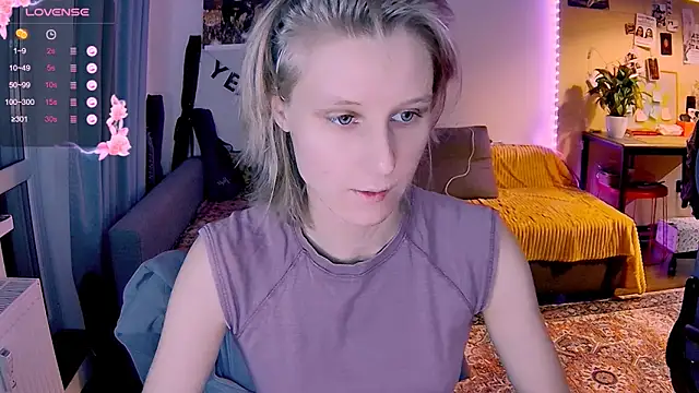 KatiKate online show from 11/28/25, 04:09