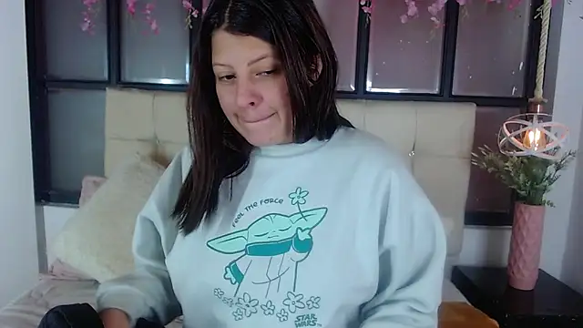 ShyVibes  online show from 11/08/25, 07:34