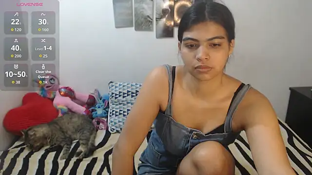 Snapshot of Pocahontas_Princess_ chatting on 12/18/25, 02:34 Pocahontas Princess online show from 12/18/25, 02:34