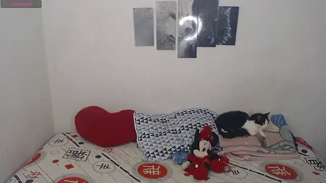 Pocahontas Princess  online show from 02/02/26, 06:06