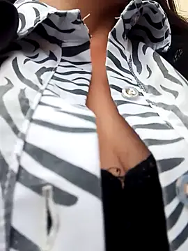 Snapshot of celeste-30_ chatting on 02/05/25, 06:37 celeste-30 online show from 02/05/25, 06:37