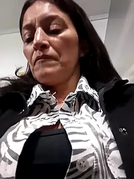 Snapshot of celeste-30_ chatting on 02/26/25, 10:53 celeste-30 online show from 02/26/25, 10:53