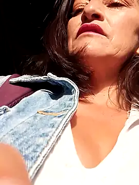 Snapshot of celeste-30_ chatting on 03/08/25, 12:30 celeste-30 online show from 03/08/25, 12:30