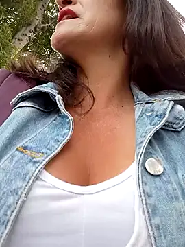 Snapshot of celeste-30_ chatting on 03/16/25, 03:50 celeste-30 online show from 03/16/25, 03:50