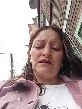 Snapshot of celeste-30_ chatting on 10/08/25, 02:04 celeste-30 online show from 10/08/25, 02:04