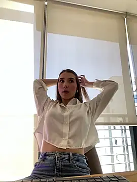 SophieRaily  online show from 03/14/25, 05:46