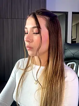 SophieRaily  online show from 09/16/25, 07:04