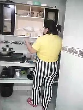 Snapshot of Marilin_Jessie chatting on 01/29/25, 10:43 Marilin Jessie online show from 01/29/25, 10:43