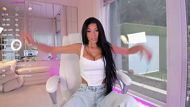 Snapshot of missdiamond_ chatting on 12/15/25, 07:56 missdiamond online show from 12/15/25, 07:56