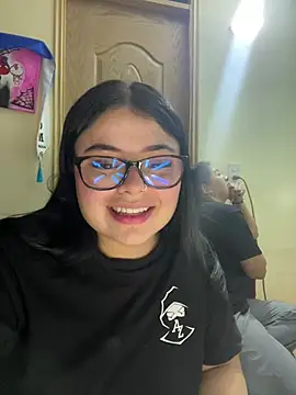 alissonfernandez  online show from 02/11/26, 01:10