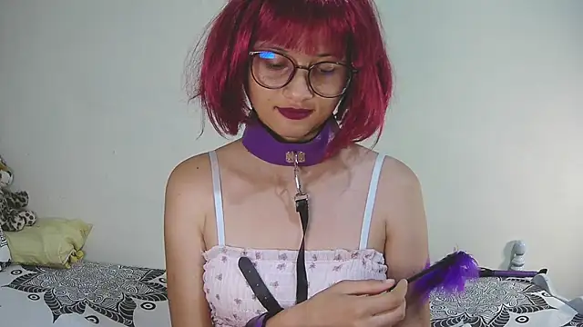 Snapshot of Nadesdhaa chatting on 11/12/25, 02:12 Nadesdhaa online show from 11/12/25, 02:12