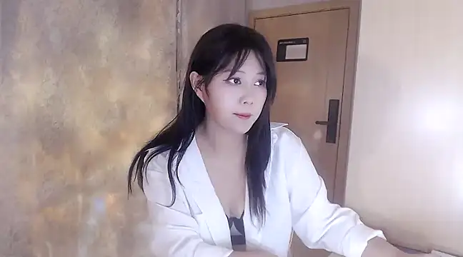 Snapshot of puppy-mango chatting on 12/12/24, 08:36 puppy-mango online show from 12/12/24, 08:36