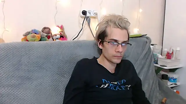 ShineMax18 online show from 12/21/24, 08:32
