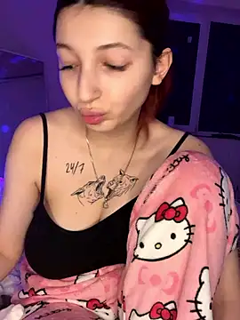 Snapshot of Alissa_kiss chatting on 12/12/24, 10:31 Alissa kiss online show from 12/12/24, 10:31