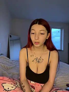 Snapshot of Alissa_kiss chatting on 12/14/24, 02:31 Alissa kiss online show from 12/14/24, 02:31