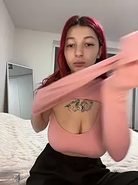 Snapshot of Alissa_kiss chatting on 12/17/24, 03:06 Alissa kiss online show from 12/17/24, 03:06