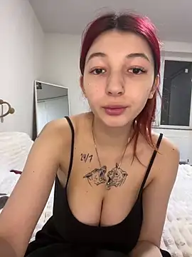 Snapshot of Alissa_kiss chatting on 12/18/24, 03:11 Alissa kiss online show from 12/18/24, 03:11