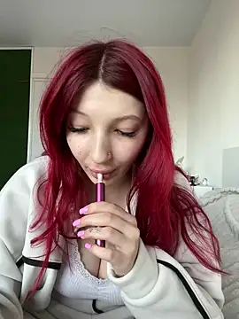 Snapshot of Alissa_kiss chatting on 01/14/25, 02:00 Alissa kiss online show from 01/14/25, 02:00