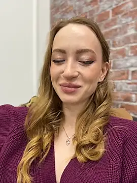 Snapshot of _AngelMoon_ chatting on 11/28/25, 03:53 AngelMoon online show from 11/28/25, 03:53