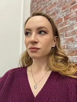 Snapshot of _AngelMoon_ chatting on 12/04/25, 03:49 AngelMoon online show from 12/04/25, 03:49