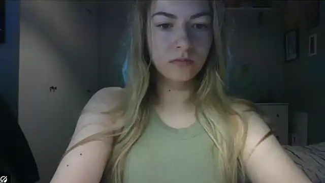 Snapshot of ROSIEx_sweet chatting on 05/26/26, 06:53 ROSIEx sweet online show from 05/26/26, 06:53