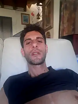 Snapshot of MrTamburine22 chatting on 02/27/25, 01:28 MrTamburine22 online show from 02/27/25, 01:28