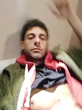 Snapshot of MrTamburine22 chatting on 02/12/26, 12:55 MrTamburine22 online show from 02/12/26, 12:55