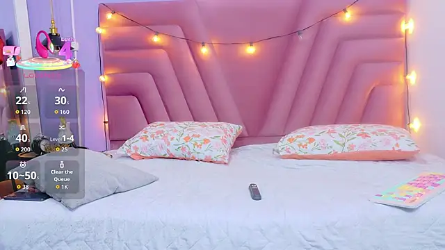 hornybarelylegalgirl online show from 09/12/25, 12:49